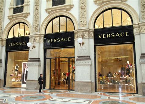 loja da versace|versace store online.